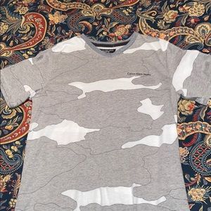 v neck t-shirt